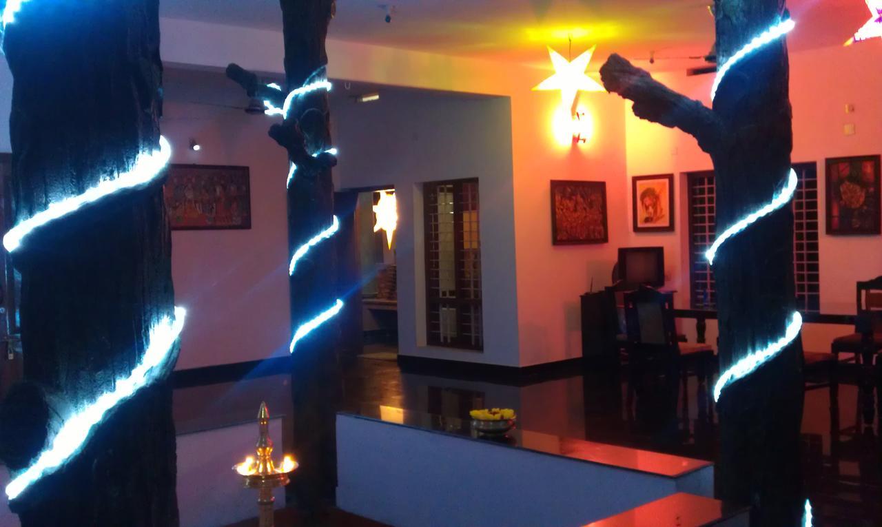 Vedic Heritage Boutique Hotel โกวาลัม ภายนอก รูปภาพ